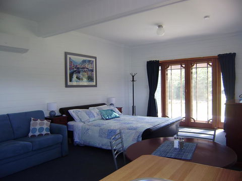 Sleepy Hollow Hideout - Hideout 1 - Kalgoorlie Accommodation 2