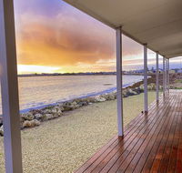 Smart Beach House  Pelican Point - Kalgoorlie Accommodation