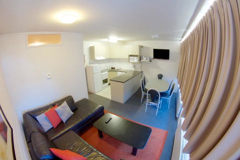 Snow Ski Apartments 27 - Kalgoorlie Accommodation 1