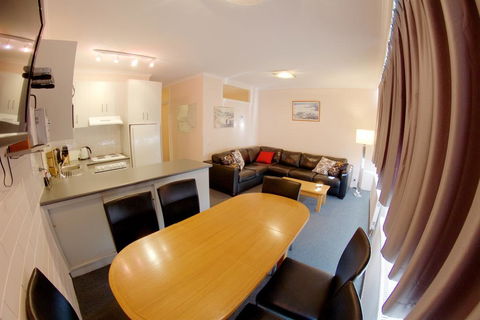 Snow Ski Apartments 28 - Kalgoorlie Accommodation 2