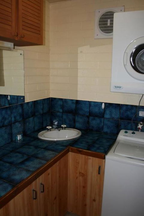 Snow Ski Apartments 29 - Kalgoorlie Accommodation 3