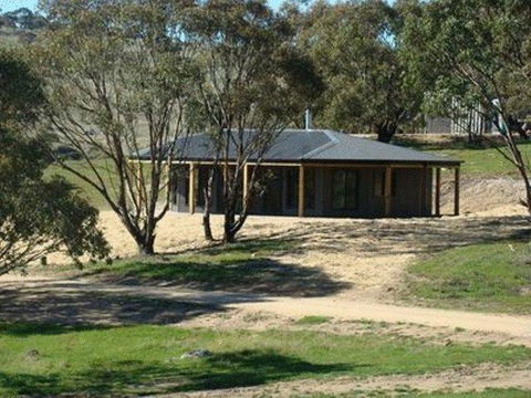 Snowy Wilderness - Kalgoorlie Accommodation 2