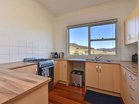 Somerville Wines Farmstay In Broke, Super Cute House On Working Farm. Walk For Miles. - Kalgoorlie Accommodation 2