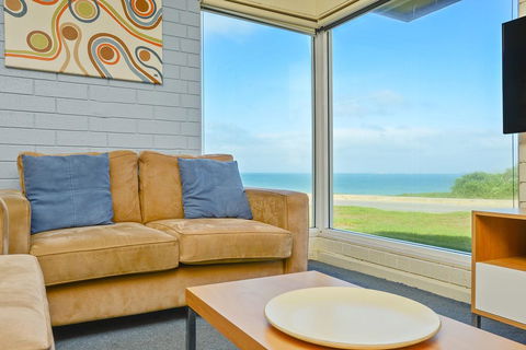 South Seas Beachfront Apartments - Kalgoorlie Accommodation 2