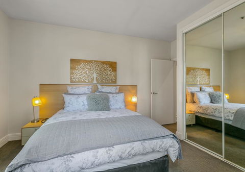 South Yarra Delight - Car Park, Wifi And Swimming Pool - Kalgoorlie Accommodation 1
