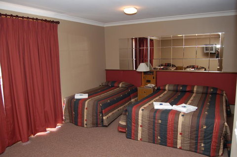 Southern Cross Motor Inn & Tourist Park - Kalgoorlie Accommodation 1