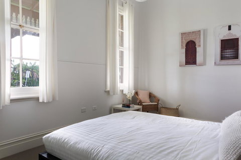 Spacious 2-bed, 2-bath Home With Parking And Balcony - Kalgoorlie Accommodation 2