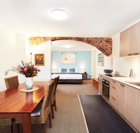 Spacious Studio With Courtyard and Extra Beds - Kalgoorlie Accommodation