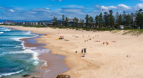 Spacious Townhouse In Wollongong - Kalgoorlie Accommodation 2