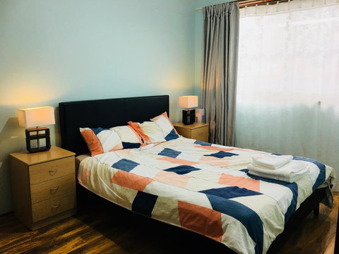 Spacious Townhouse In Wollongong - Kalgoorlie Accommodation 0