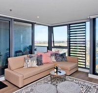 Spectacular Private Balcony Views with Pool - Kalgoorlie Accommodation