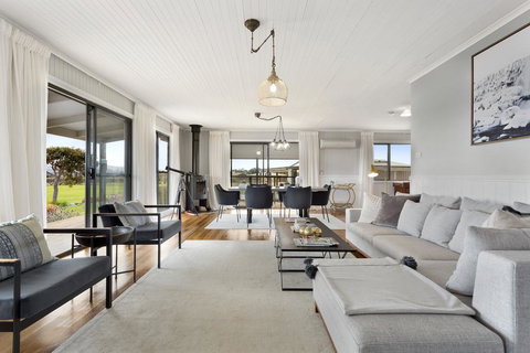 Stargazers Cottage - L'Abode - Kalgoorlie Accommodation 1