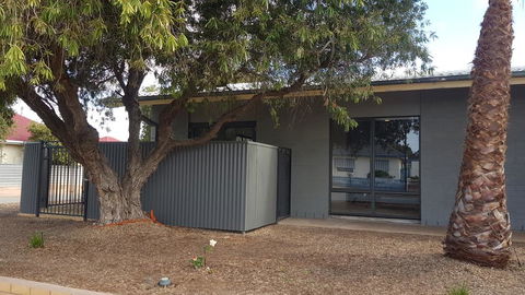 Stay Awhile In Port Pirie - Min Stay 4 Nights - Kalgoorlie Accommodation 0