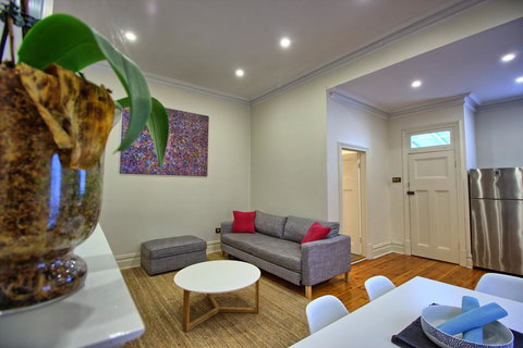 Stay On Sussex - Kalgoorlie Accommodation 1