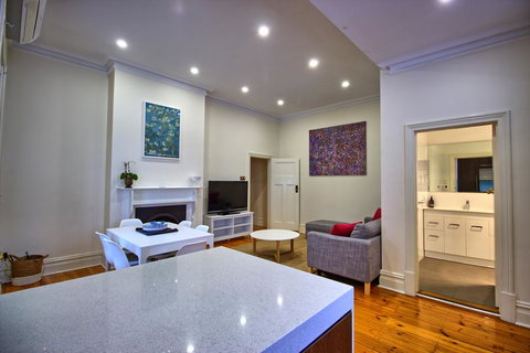 Stay On Sussex - Kalgoorlie Accommodation 2