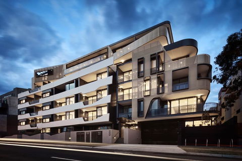 StayCentral Essendon Escape Sub-penthouse - Kalgoorlie Accommodation 1