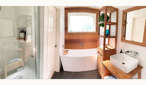 Steep Creek Retreat - Kalgoorlie Accommodation 1