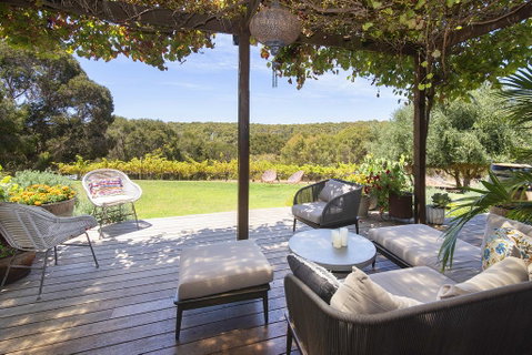 Stella - Kalgoorlie Accommodation 0