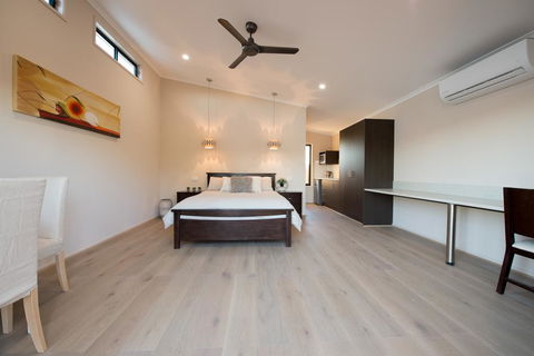 Still Earth - Kalgoorlie Accommodation 2