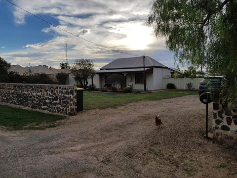 Stonewall Cottage - Kalgoorlie Accommodation 0