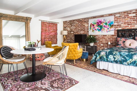 Studio36 - Kalgoorlie Accommodation 1