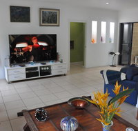 STUNNING MAGNETIC ISLAND HOMEPRIVATE LARGE POOLADULTS ONLY - Kalgoorlie Accommodation