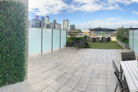 Stunning Riverside Apartment Near MCEC And Casino! - Kalgoorlie Accommodation 1