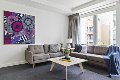 Stunning, Central Huge CBD Pad, Free WiFi, Netflix - Kalgoorlie Accommodation 3