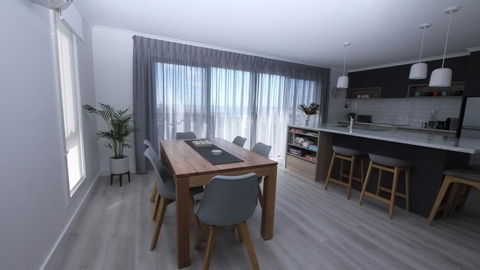 Stylish Holiday Unit - Kalgoorlie Accommodation 1