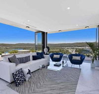 Stylish Penthouse with Views  Jacuzzi - Kalgoorlie Accommodation