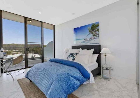 Stylish Penthouse With Views & Jacuzzi - Kalgoorlie Accommodation 2