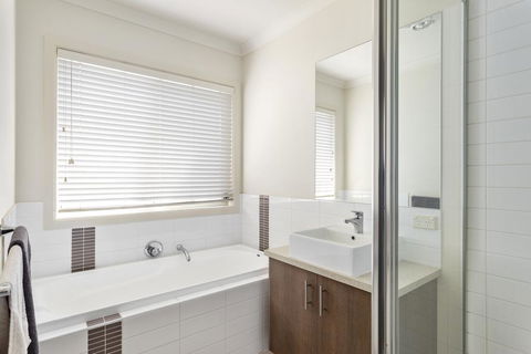 Summer Breeze - Kalgoorlie Accommodation 2