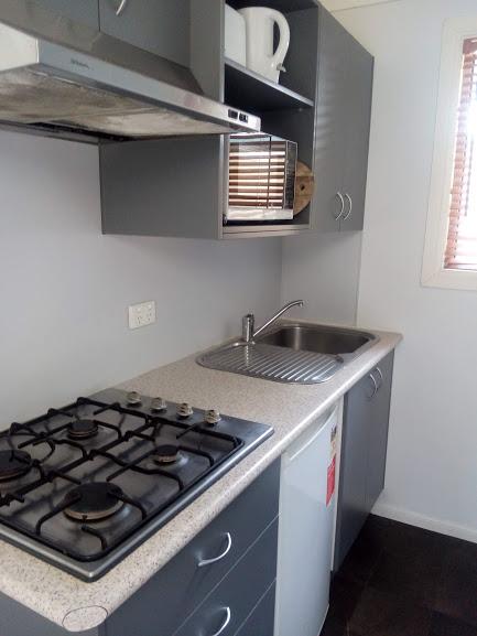 Summit Cabin - Kalgoorlie Accommodation 3