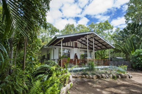 Sunbird Retreat - Kalgoorlie Accommodation 0