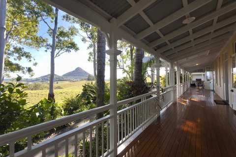 Sunrise At Sanquar, Noosa Hinterland - Kalgoorlie Accommodation 3