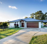 Sunset Retreat Airlie Beach Rural Getaway - Kalgoorlie Accommodation