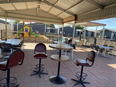 Sunshine Gardens Bourke Resort - Kalgoorlie Accommodation 1