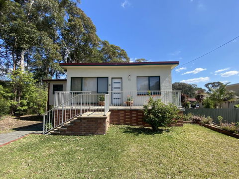 Surf Beach Sanctuary - Kalgoorlie Accommodation 0