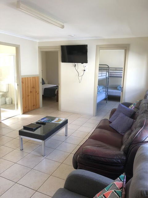 Surfrider Caravan Park - Kalgoorlie Accommodation 2