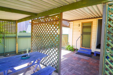 Surfs Up - Kalgoorlie Accommodation 3