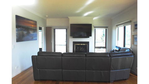 SURFSIDE LAKEVIEWS - FREE WIFI - Kalgoorlie Accommodation 0