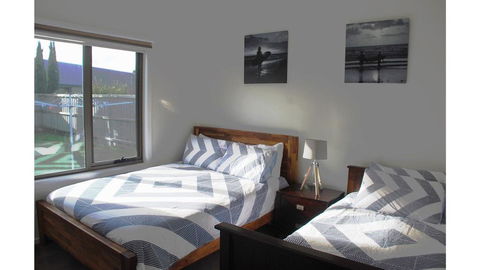 SURFSIDE LAKEVIEWS - FREE WIFI - Kalgoorlie Accommodation 2