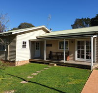 Sutton Forest Cottage - Kalgoorlie Accommodation