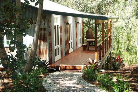Sweet Love - Byron Bay Hinterland - Kalgoorlie Accommodation 0