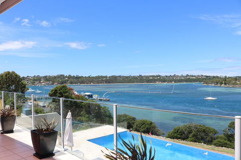 Sybella - Kalgoorlie Accommodation 0