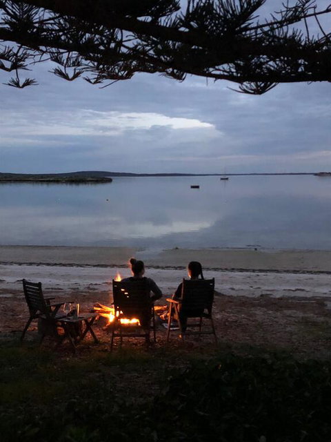 Tall Pines Beach House At Mount Dutton Bay (part Of Coffin Bay Waterways) - Kalgoorlie Accommodation 3