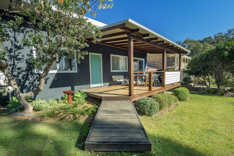Tallowood Beachfront Cottage - Kalgoorlie Accommodation 0