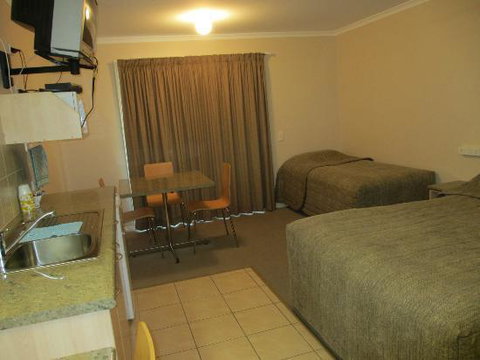 Tambo Mill Motel & Caravan Park - Kalgoorlie Accommodation 3