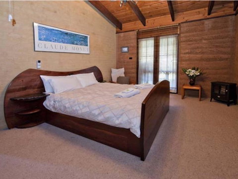 Tea Tree - Kalgoorlie Accommodation 3