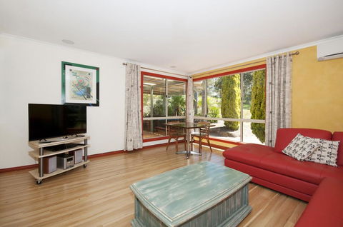 Tennessee Hill Cottage - Kalgoorlie Accommodation 3